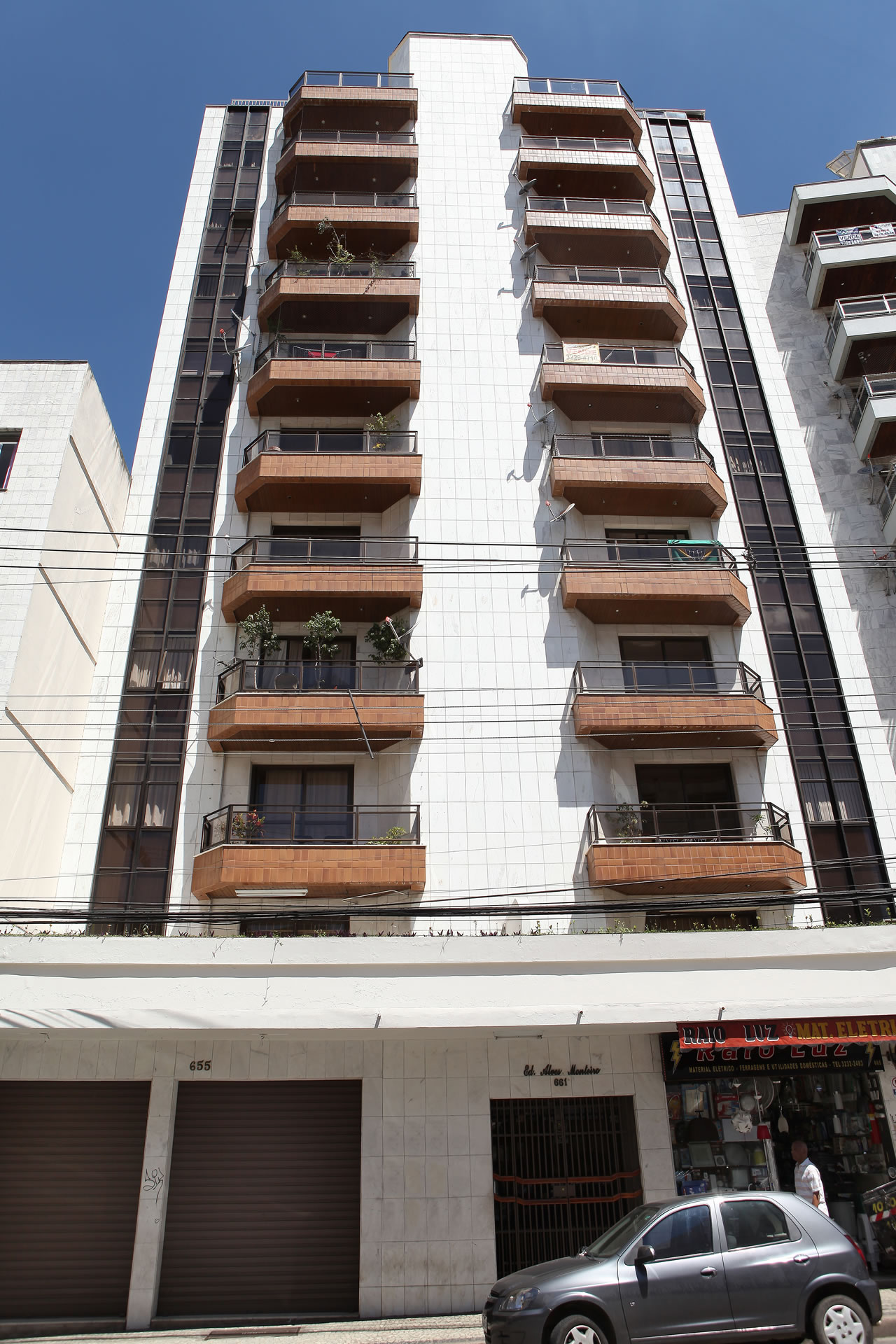 Edifício Alves Monteiro — entregue pela Larivoir