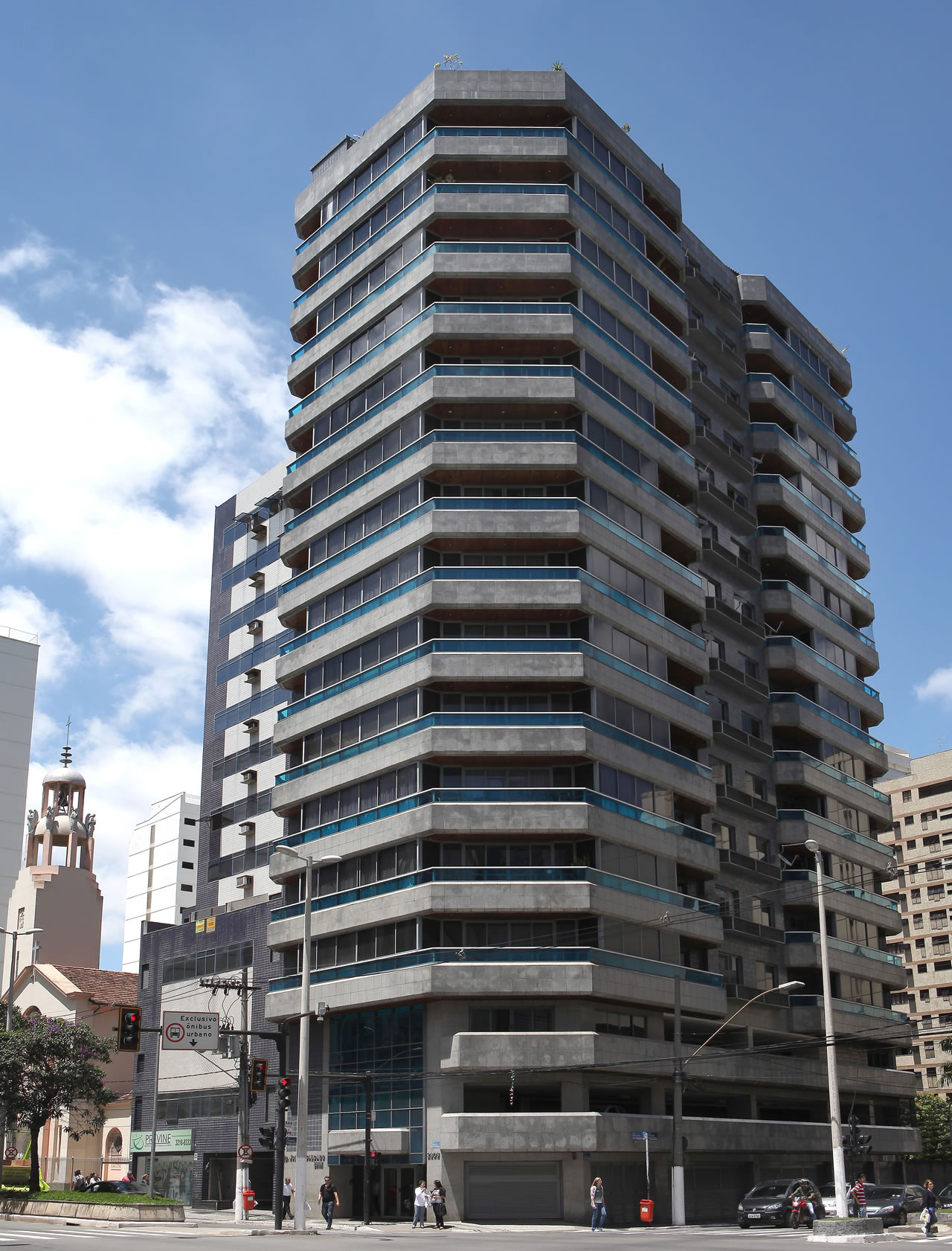 Edifício José Januário Salgado — empreendimento entregue Larivoir